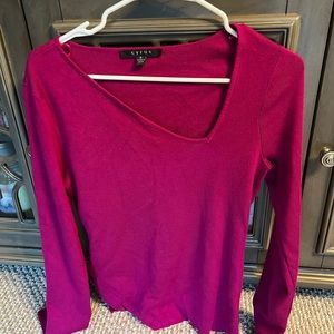 Beautiful hardly worn Cyrus sweater